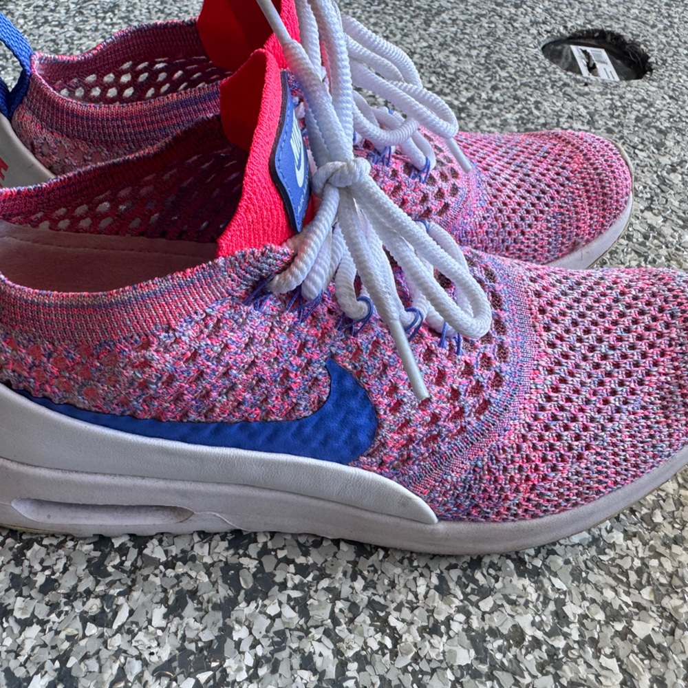Nike Women's Knit Pink and Blue Sneakers